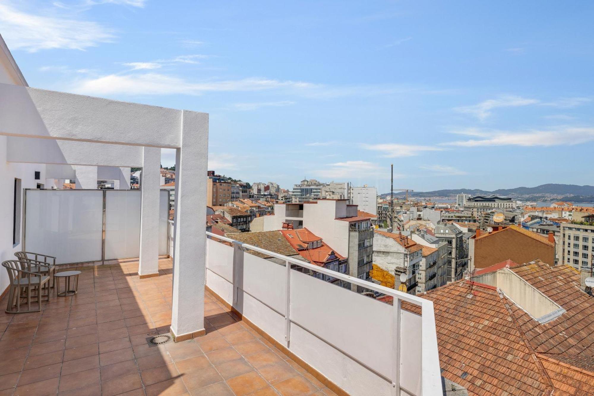B&B Hotel Vigo Exterior photo