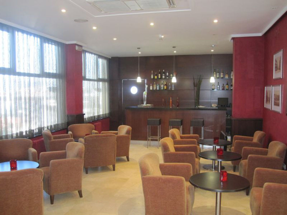 B&B Hotel Vigo Exterior photo